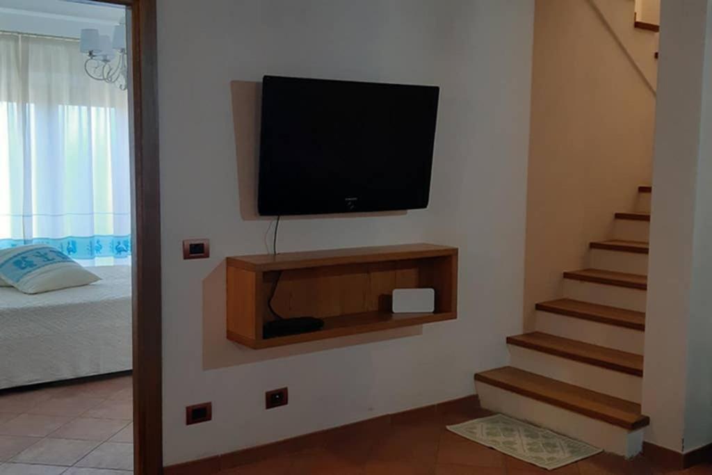 Bella Casa Con Giardino A 10 Minuti Dal Mare Apartment Алиенту Екстериор снимка