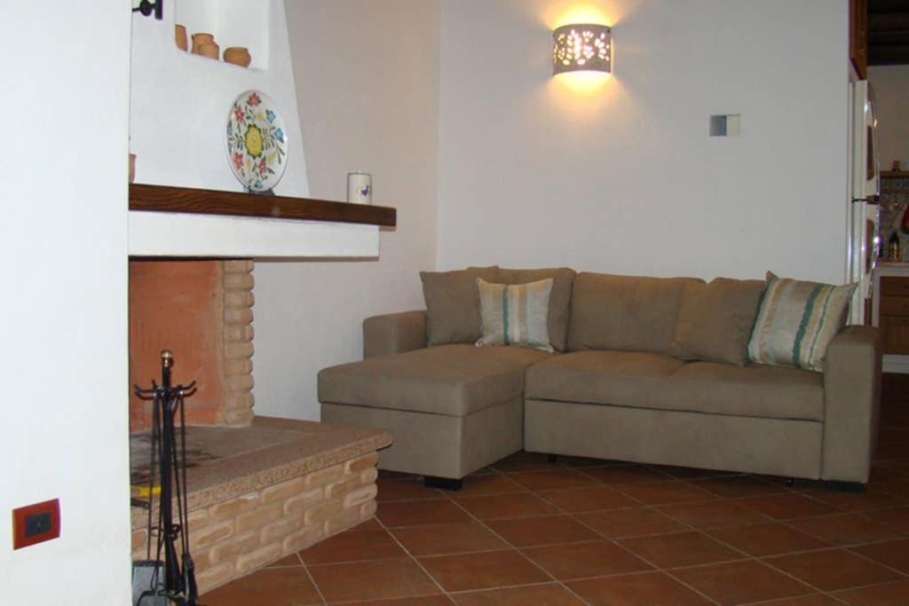 Bella Casa Con Giardino A 10 Minuti Dal Mare Apartment Алиенту Екстериор снимка