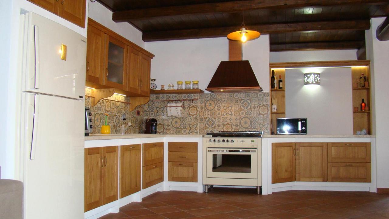 Bella Casa Con Giardino A 10 Minuti Dal Mare Apartment Алиенту Екстериор снимка